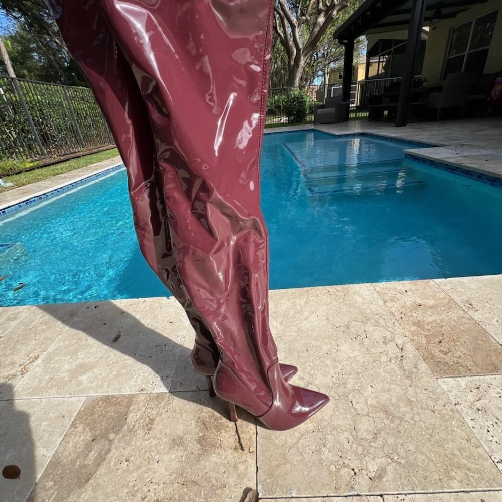 Steve Madden Vanquish Over the Knee Boots Size 8